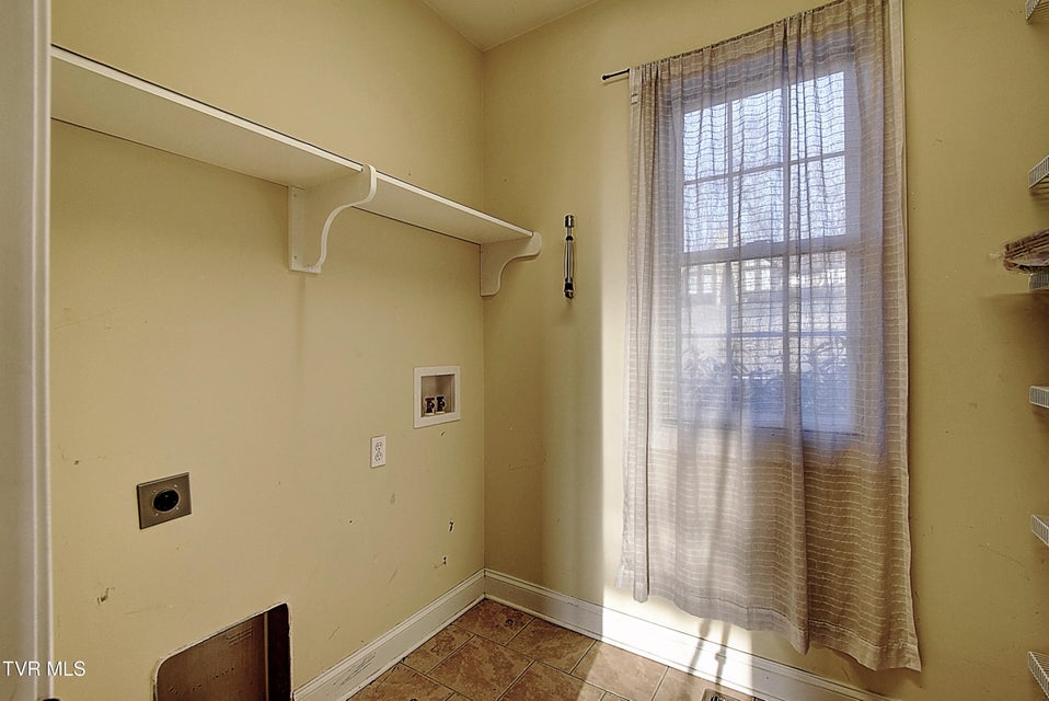 Photo #46: 2325 Colonial View Road