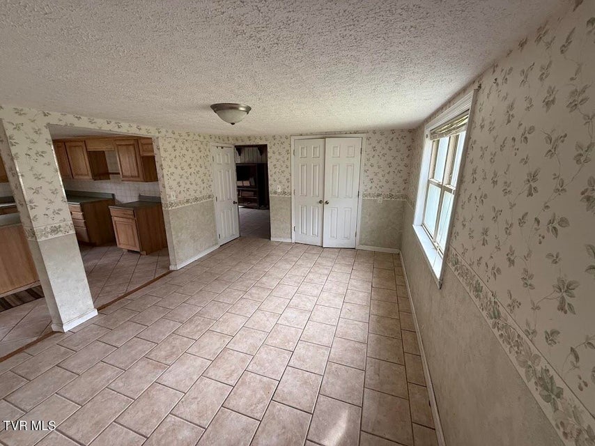 Photo #7: 1427 Reed Hollow Road