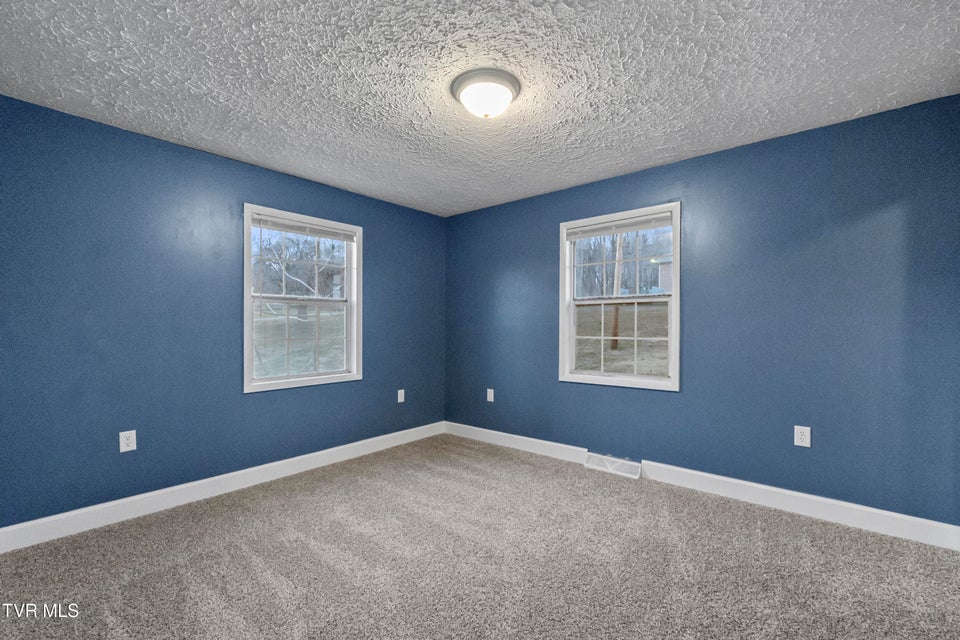 Photo #23: 1002 Kiser Boulevard