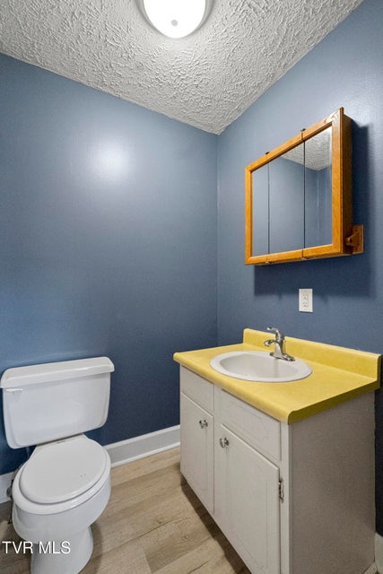 Photo #26: 1002 Kiser Boulevard