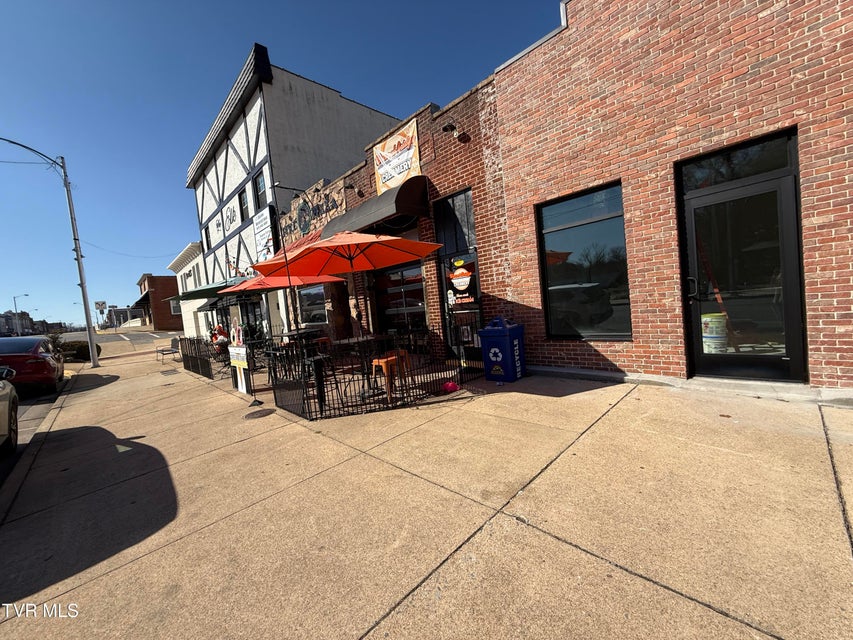 Photo #4: 711/713 Elk Avenue