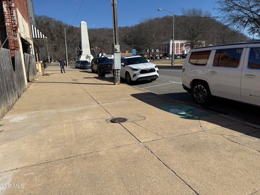 Photo #6: 711/713 Elk Avenue