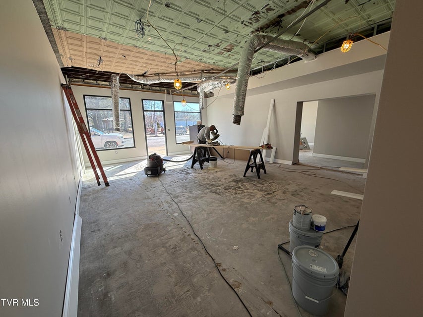 Photo #8: 711/713 Elk Avenue