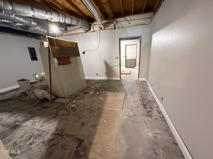 Photo #18: 711/713 Elk Avenue