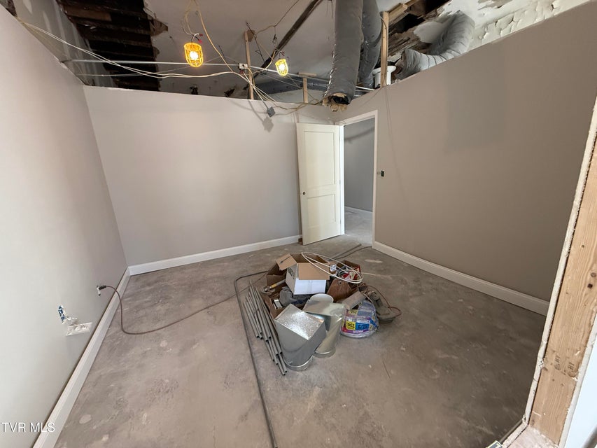 Photo #20: 711/713 Elk Avenue