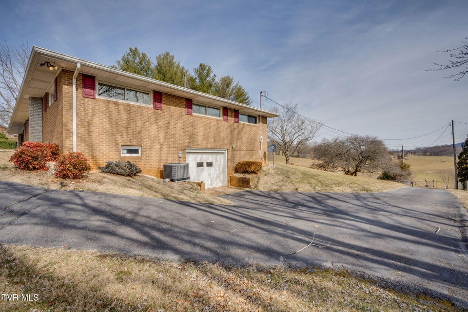 Photo #37: 163 Cecil Gray Road