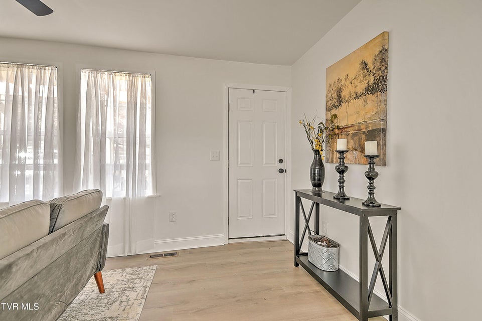 Photo #7: 2512 Long Street