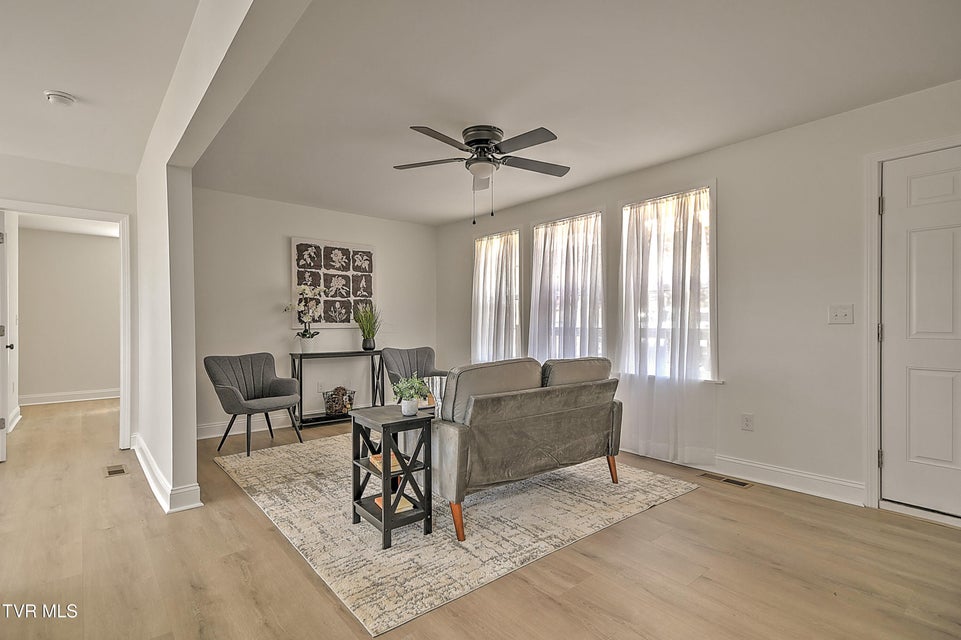 Photo #8: 2512 Long Street