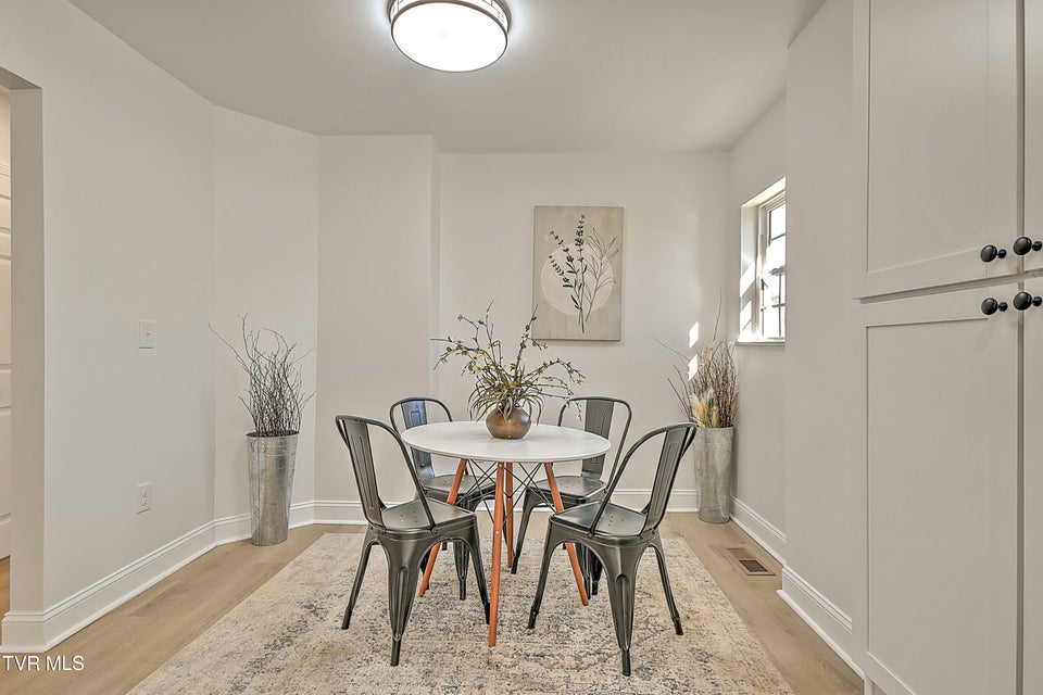 Photo #15: 2512 Long Street