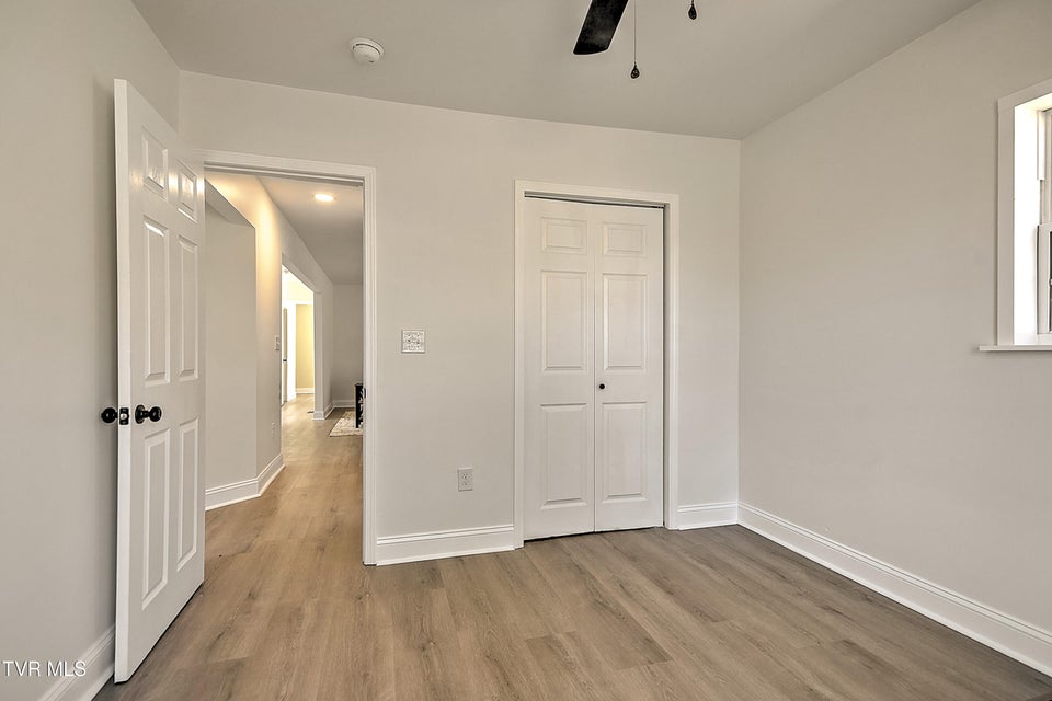 Photo #30: 2512 Long Street