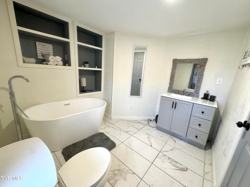 Photo #13: 616 3rd Avenue