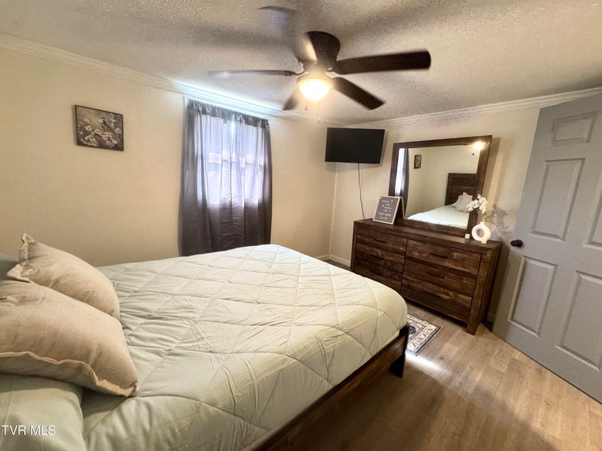 Photo #28: 616 3rd Avenue