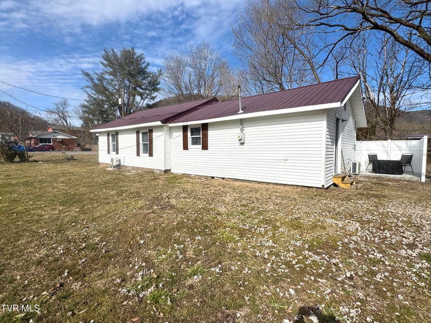 Photo #32: 616 3rd Avenue