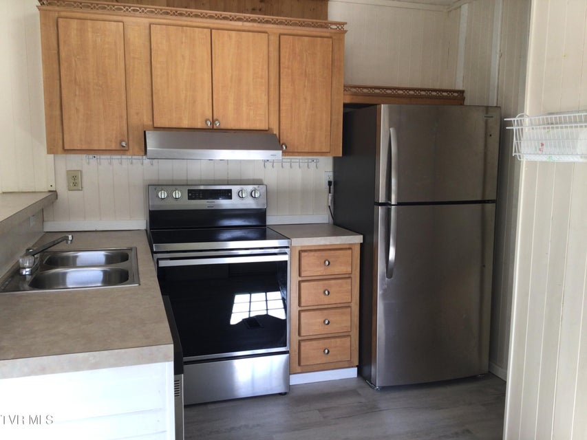 Photo #25: 430 Laws Road