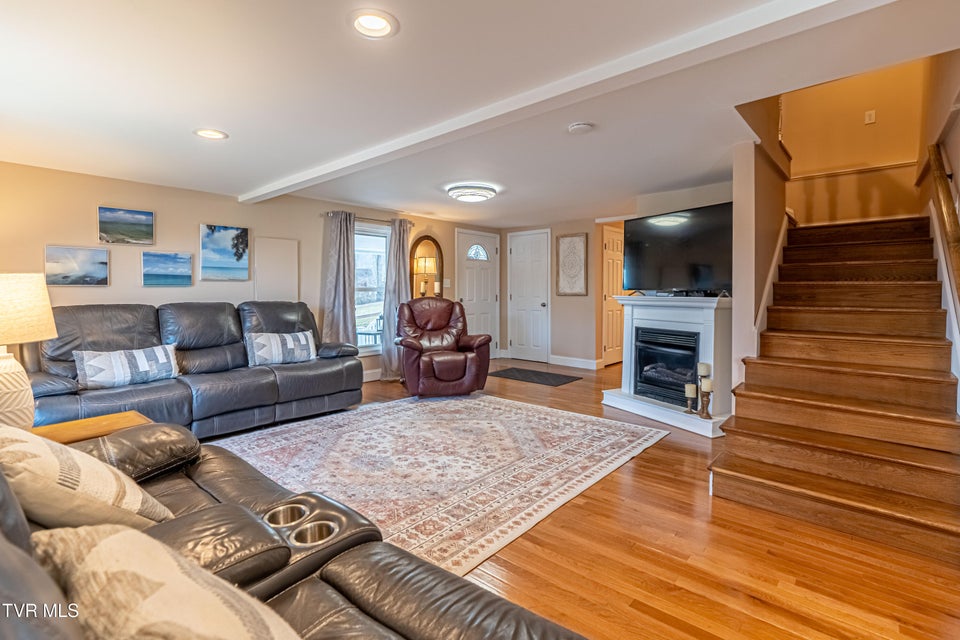 Photo #10: 22262 Driftwood Lane