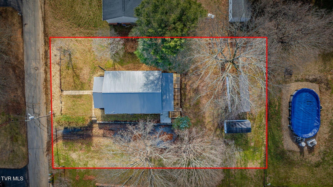 Photo #31: 520 Sycamore Gardens Street