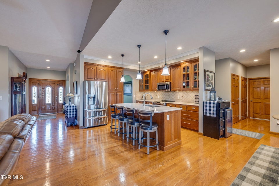 Photo #11: 599 Church Lane