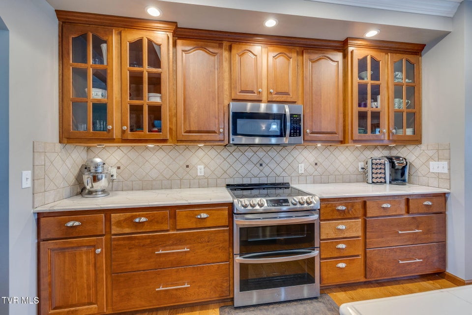 Photo #14: 599 Church Lane