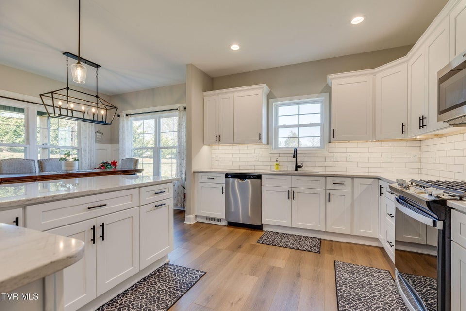 Photo #8: 1492 Orchard View Lane