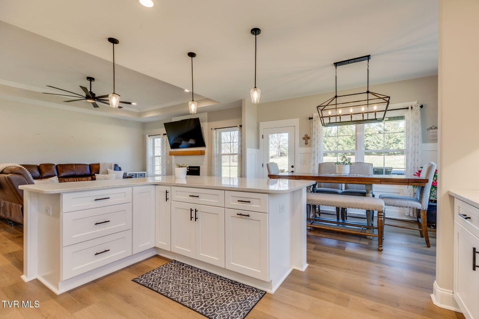 Photo #10: 1492 Orchard View Lane