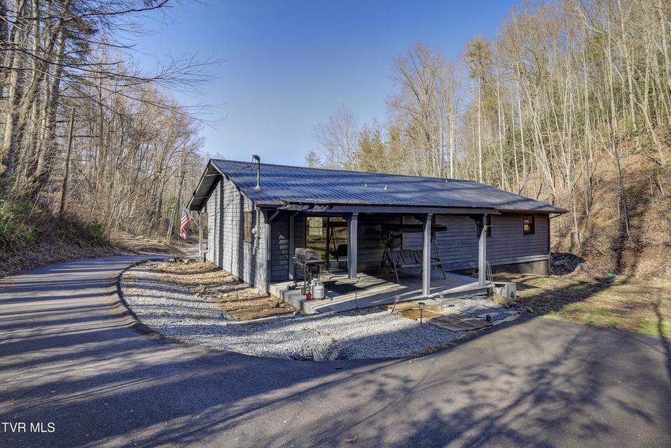 Photo #2: 124 Ogle Road