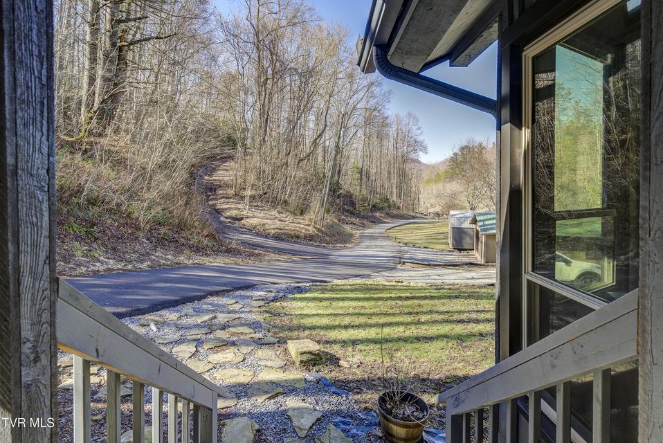 Photo #48: 124 Ogle Road