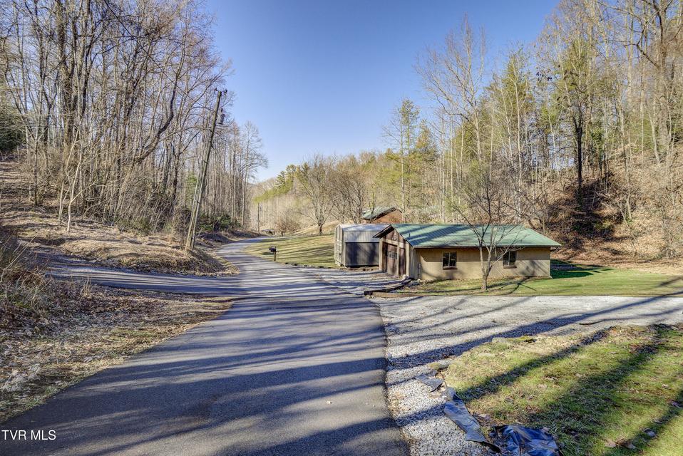 Photo #49: 124 Ogle Road