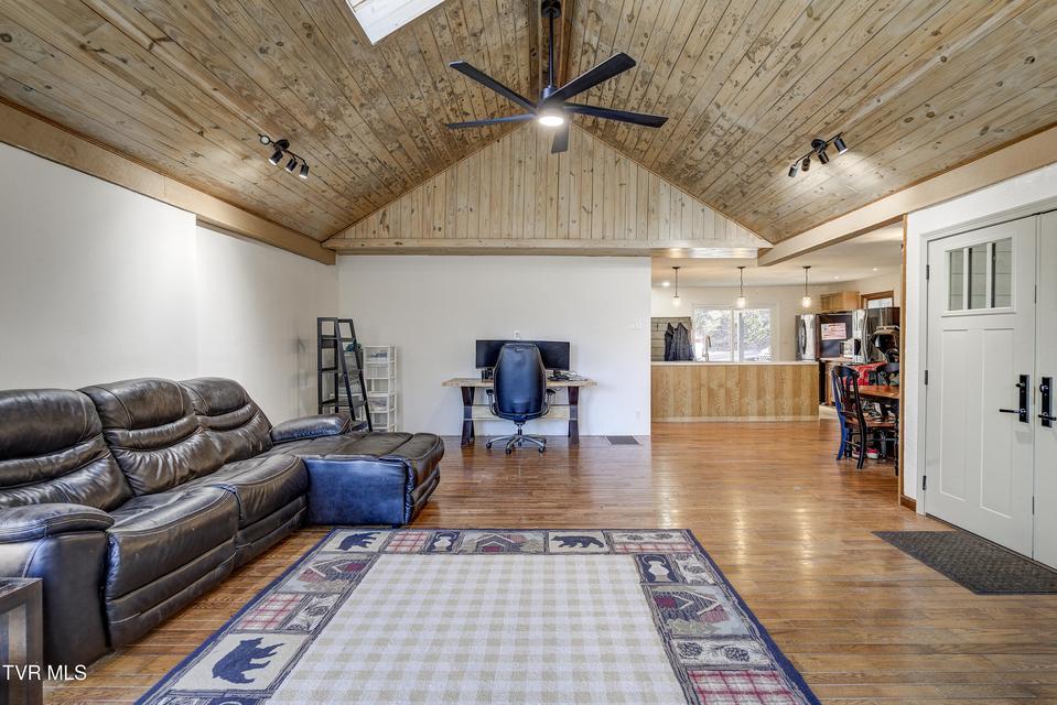 Photo #8: 124 Ogle Road