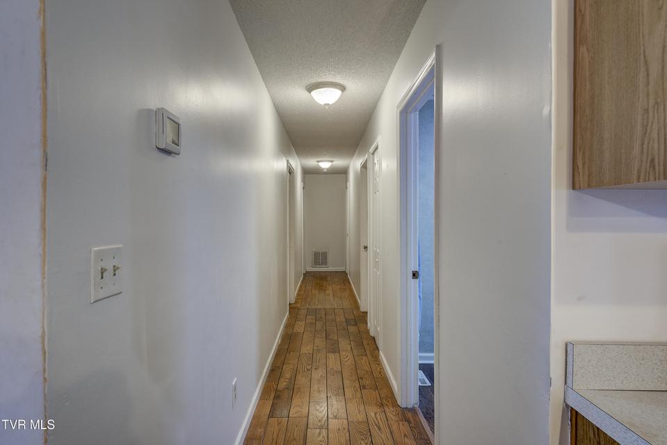 Photo #18: 124 Ogle Road