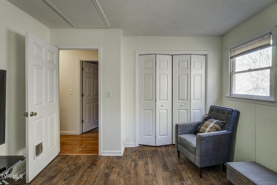 Photo #26: 124 Ogle Road