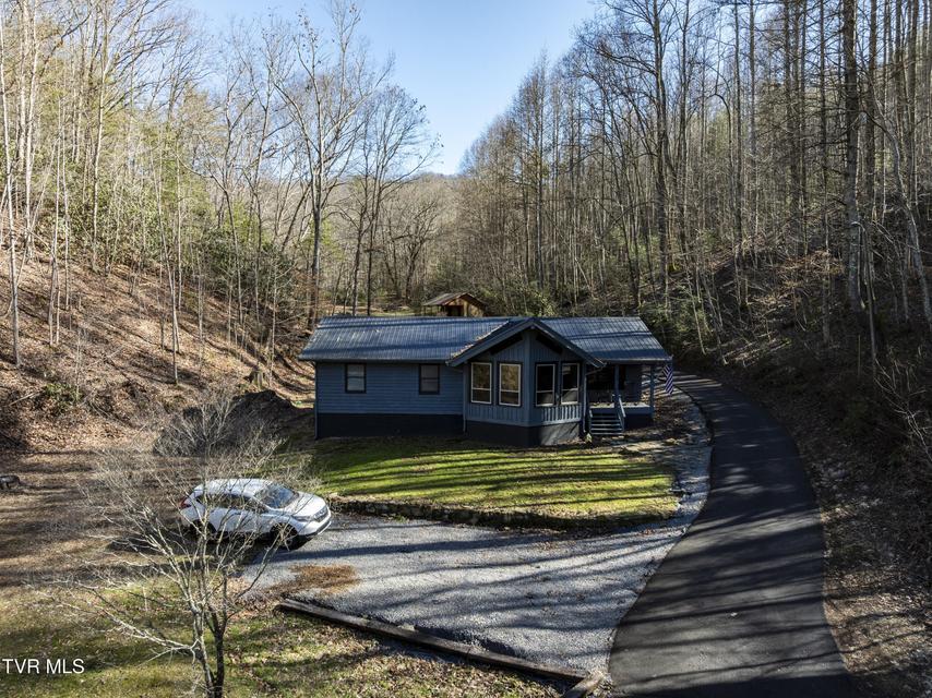 Photo #33: 124 Ogle Road