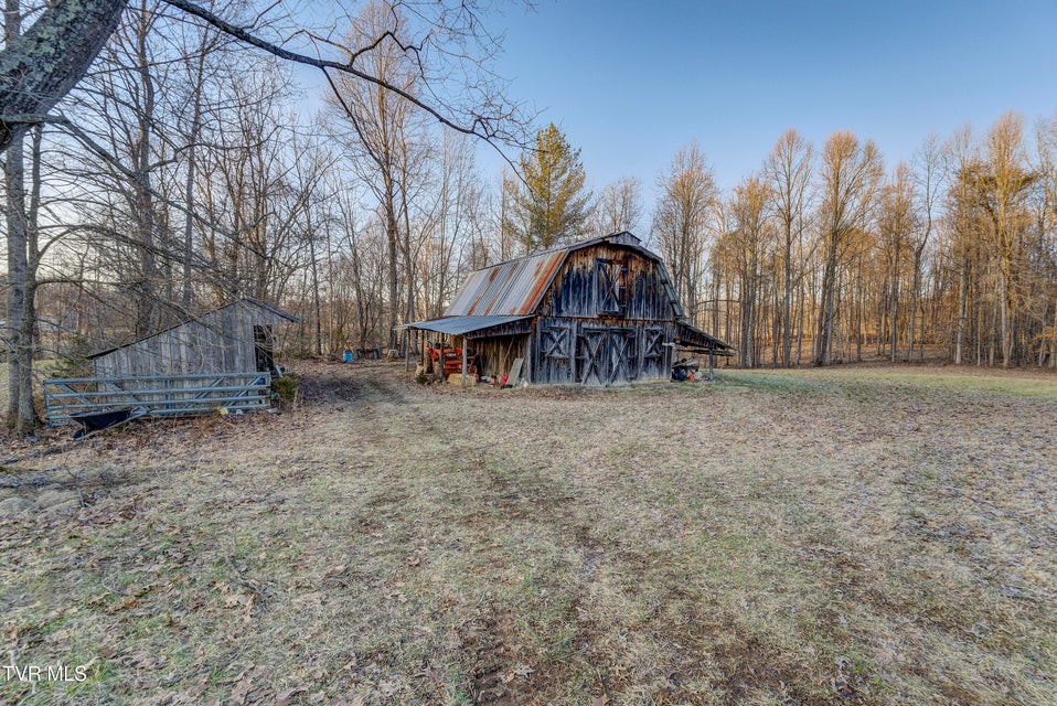 Photo #6: 150 Miller Crossing