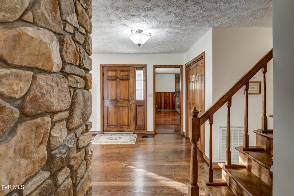 Photo #20: 150 Miller Crossing