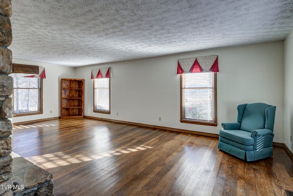 Photo #21: 150 Miller Crossing