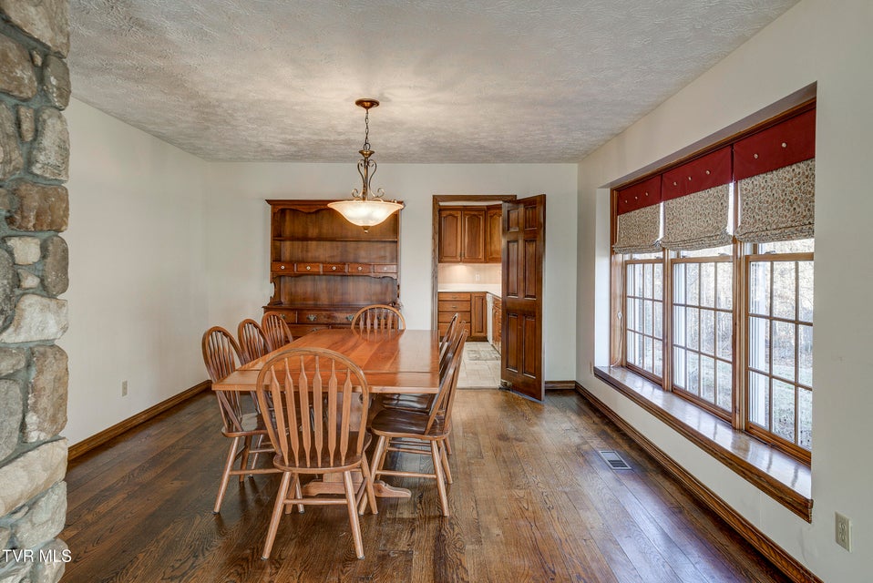 Photo #22: 150 Miller Crossing