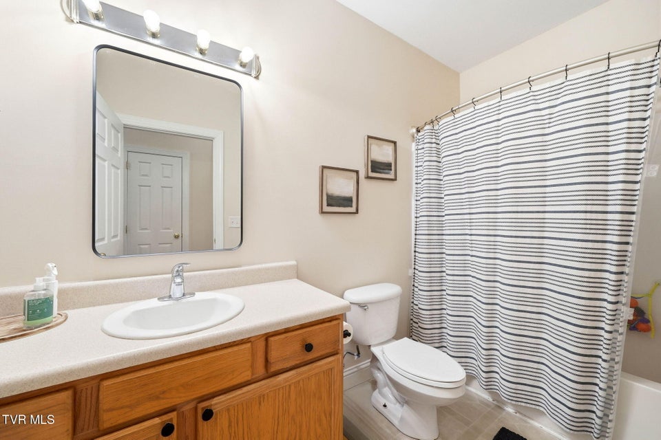 Photo #11: 163 Dean Archer Road