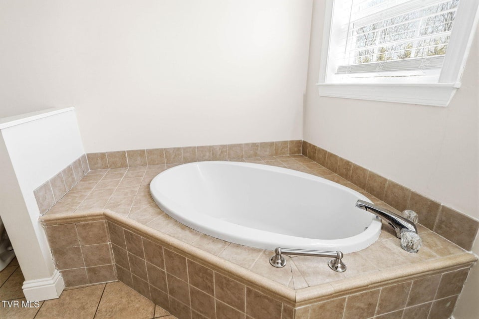 Photo #22: 163 Dean Archer Road