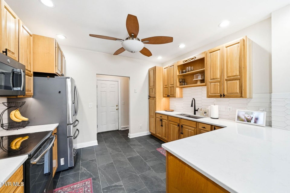 Photo #5: 163 Dean Archer Road