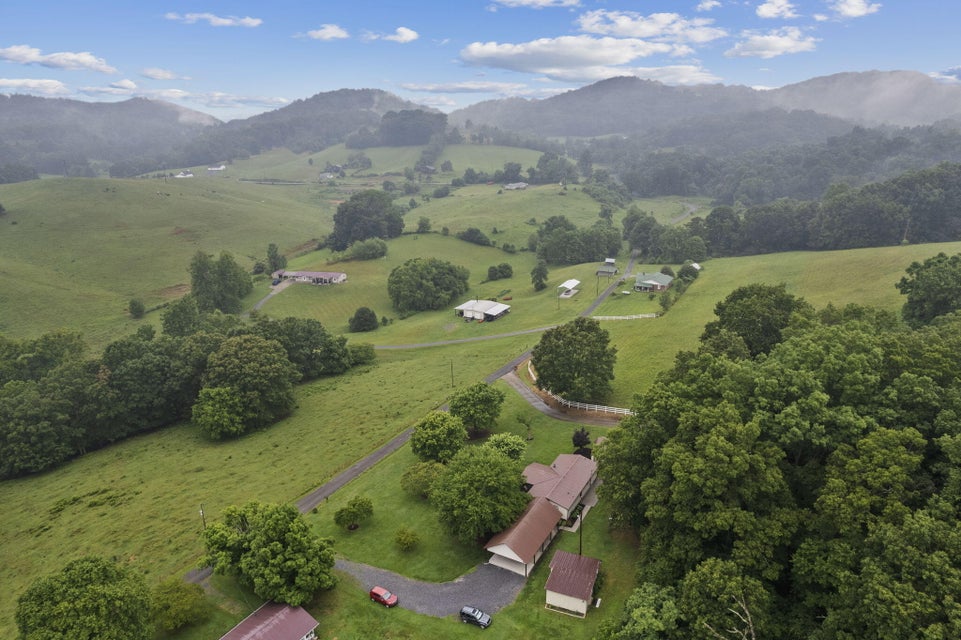 Photo #5: 281 Willis Road