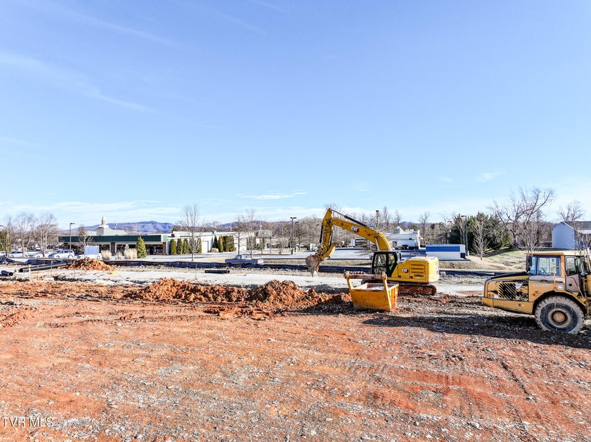 Photo #4: 205 Presidential Drive