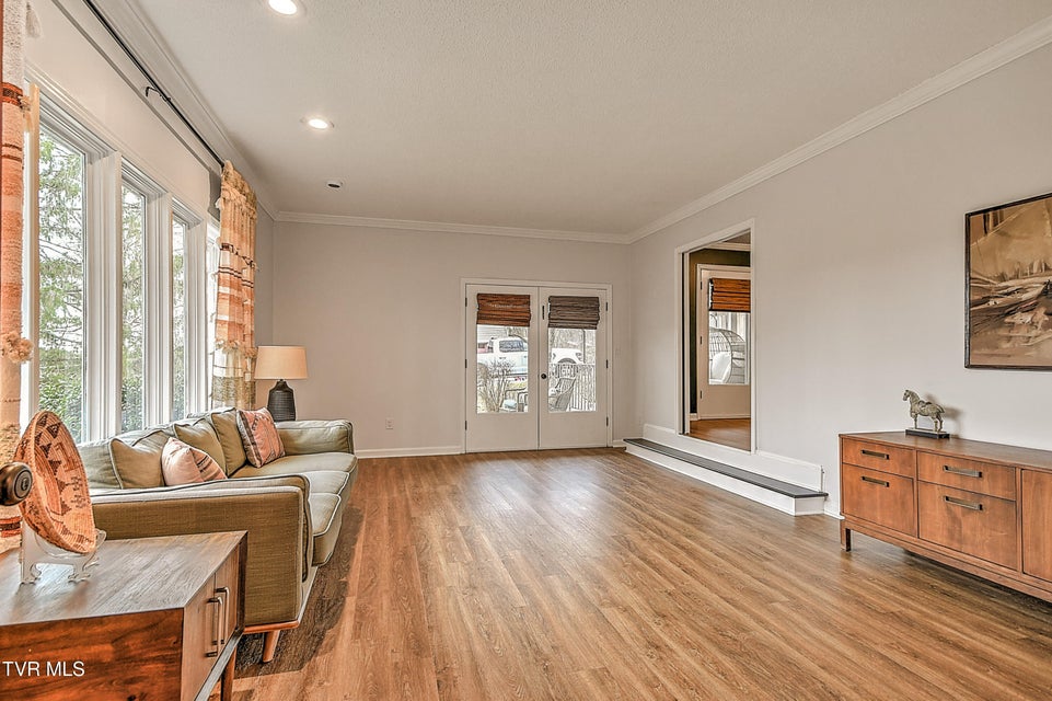 Photo #9: 149 Kingsbridge 