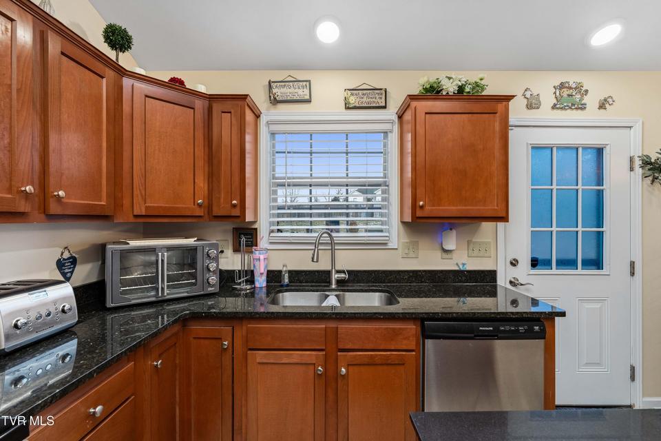 Photo #24: 1227 Quaker Run