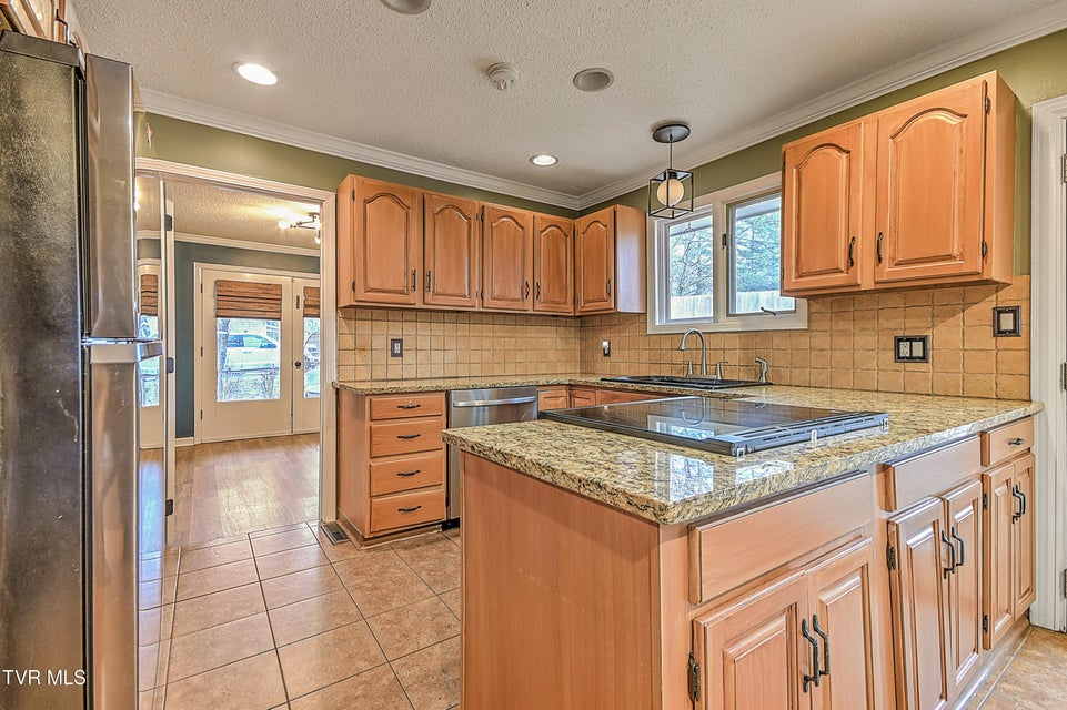 Photo #22: 149 Kingsbridge 