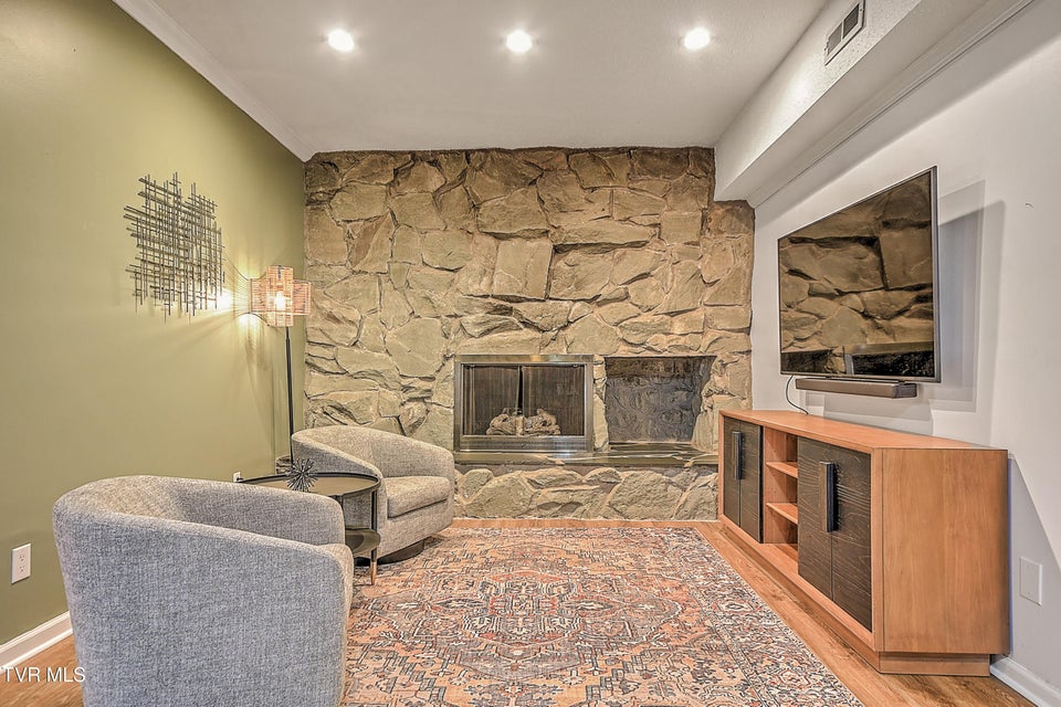 Photo #28: 149 Kingsbridge 