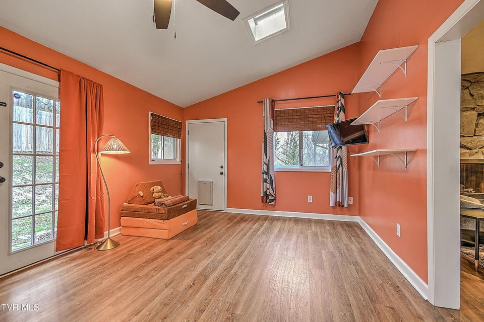 Photo #32: 149 Kingsbridge 