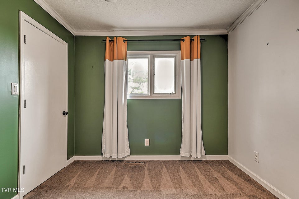 Photo #37: 149 Kingsbridge 