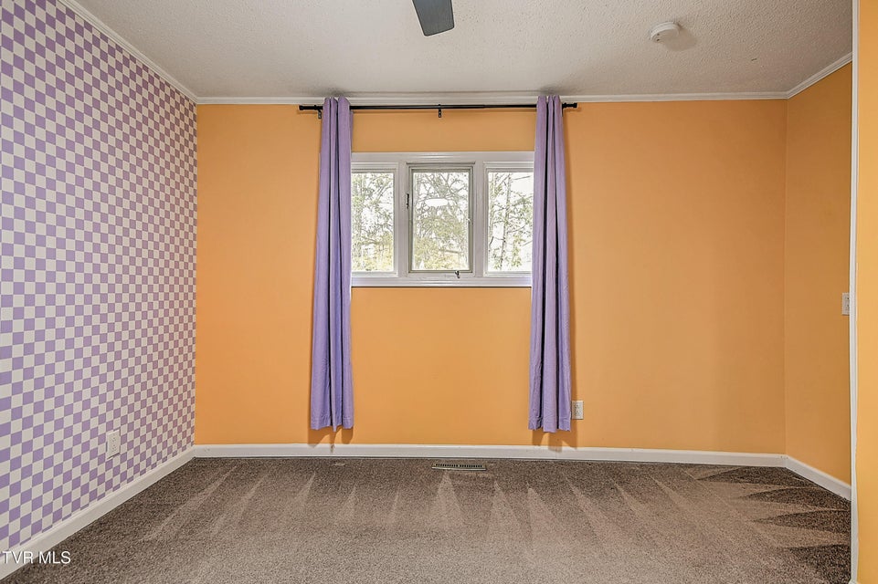 Photo #40: 149 Kingsbridge 