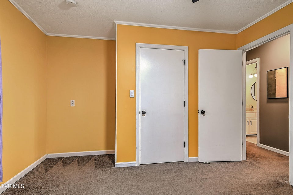 Photo #41: 149 Kingsbridge 