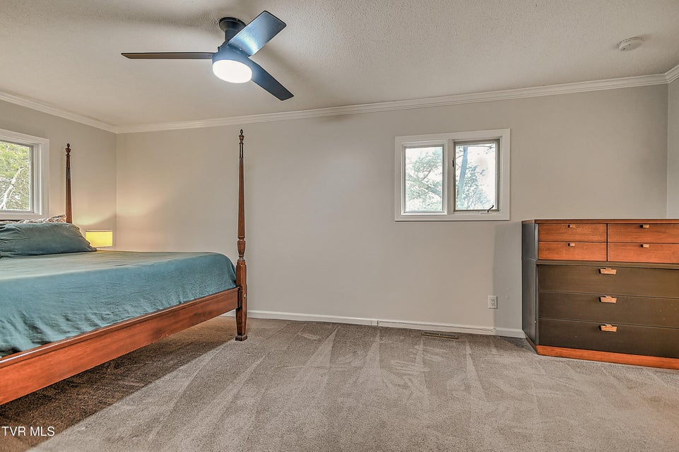 Photo #45: 149 Kingsbridge 