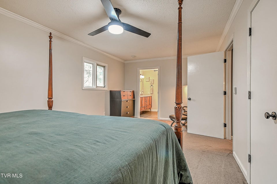 Photo #46: 149 Kingsbridge 